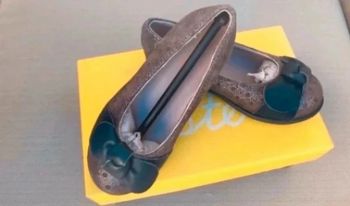 Chaussures ballerines Aster cuir pointure 25 neuves