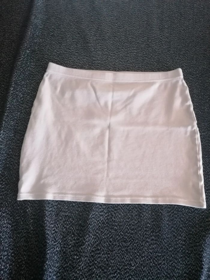 Jupe noire Jennyfer taille38 #Vêtements_femmes_krocaro - photo numéro 10