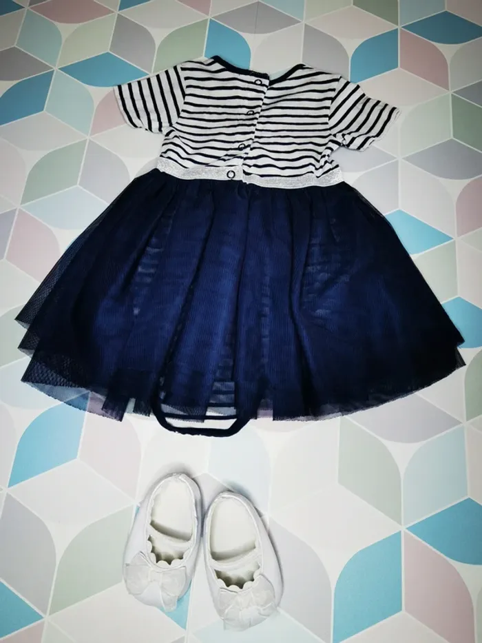 D3407 - robe + chaussures fille 6 mois - photo numéro 5