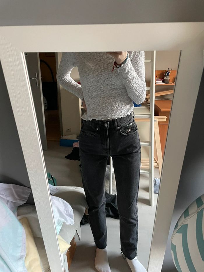 Jean mom noir Pull&Bear – effet vintage & détail brodé, taille haute - photo numéro 5