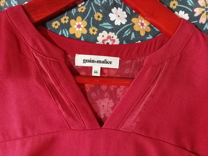 Très jolie robe rouge 😍