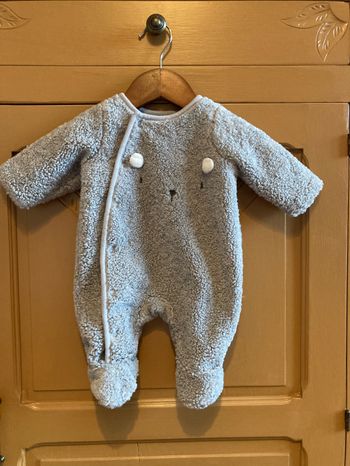 Pyjama tape à l’œil