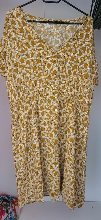 Robe neuve taille 50