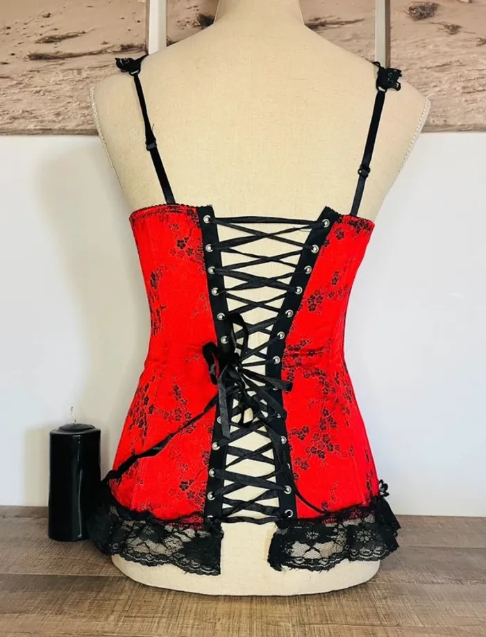 💕 corset bustier rouge avec fleurs et dentelle noire taille 36 s - photo numéro 4