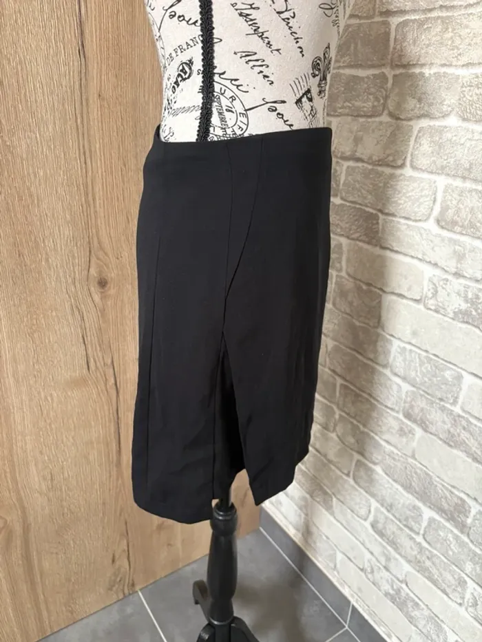 Jupe noire taille 38 - photo numéro 3
