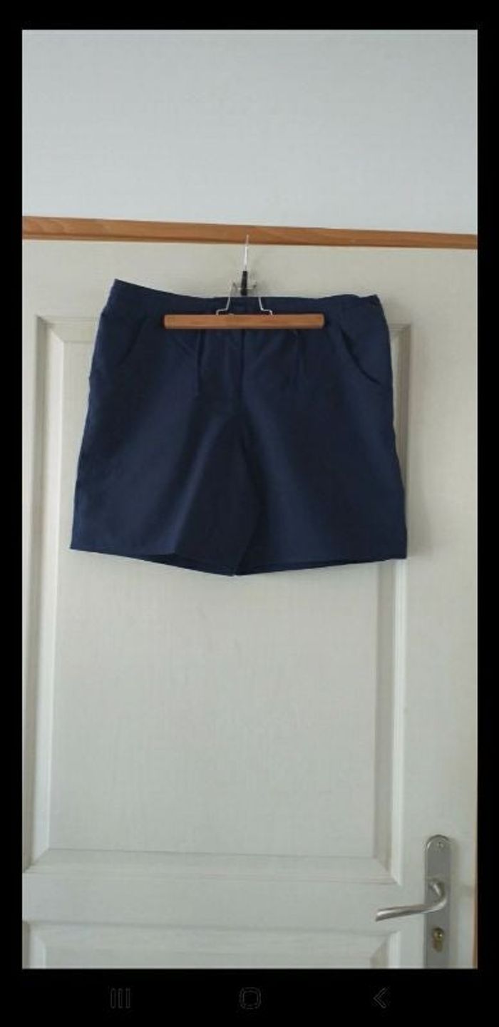 Short bleu marine