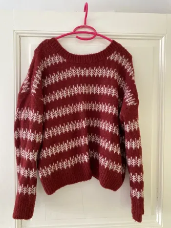 Pull confortable plutôt ample TU