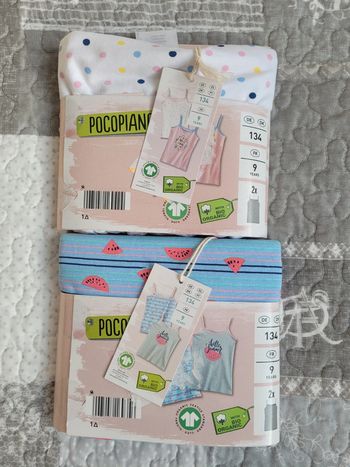 Lot de 4 débardeurs taille 9 ans