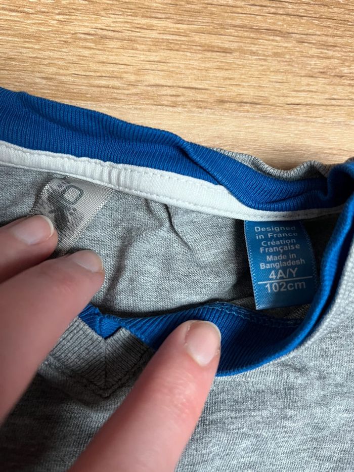 Pull léger 4 ans - photo numéro 2