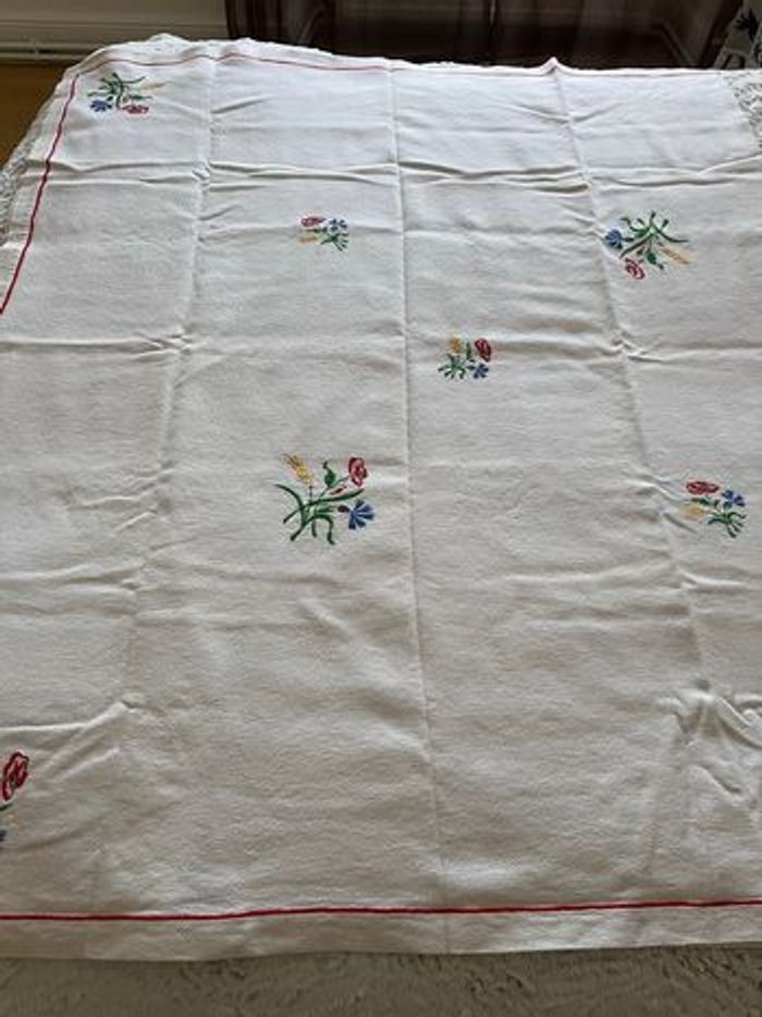 Nappe lin brodé main/12 serviettes/10 carrés - photo numéro 5