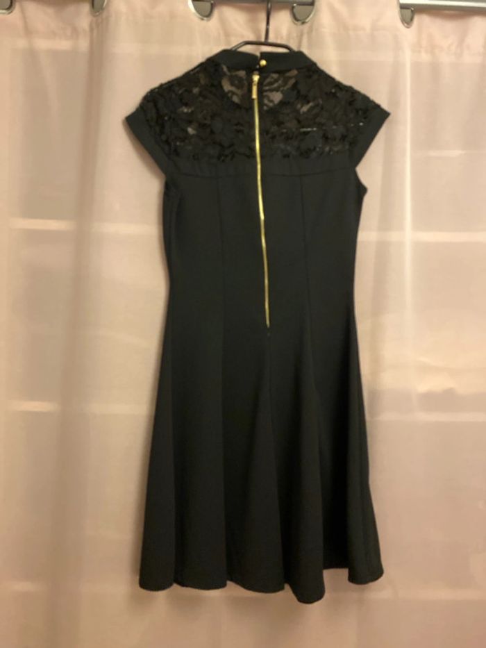 Robe noire - photo numéro 2