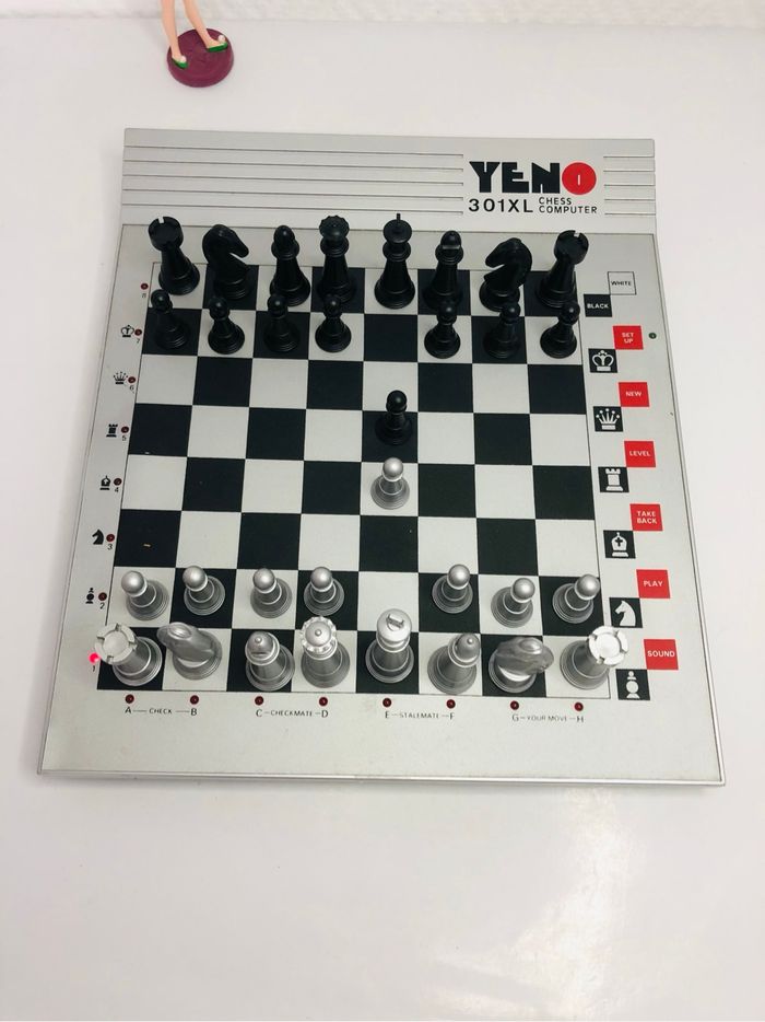 Échiquier électronique Yeno 301XL - photo numéro 8