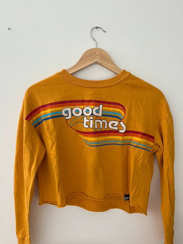 sweat-shirt