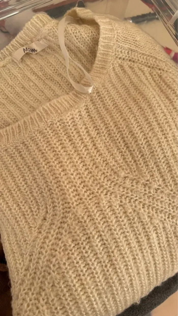 Joli pull blanc en maille col rond - photo numéro 5