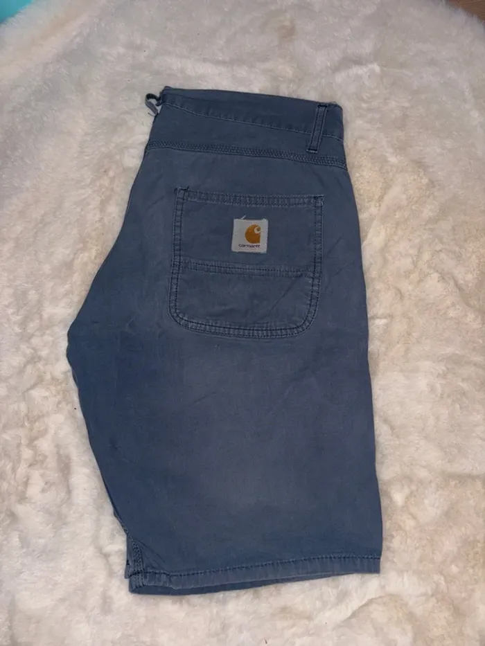 Short carhartt bleu taille 32