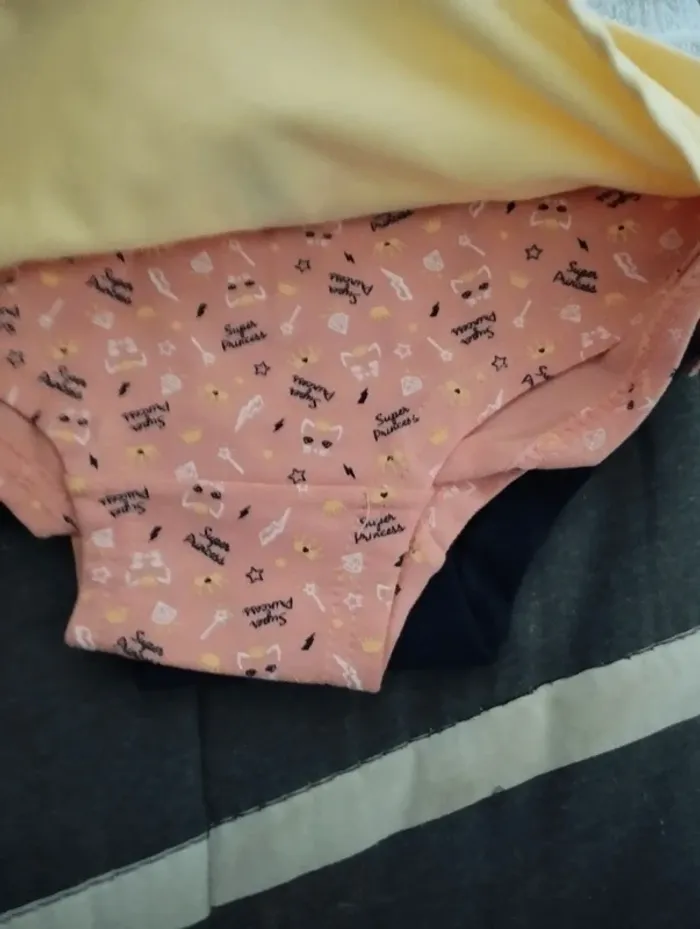 Lot de culotte Xxs neuve - photo numéro 2