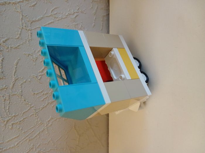 DUPLO Lego set 10986 - photo numéro 3