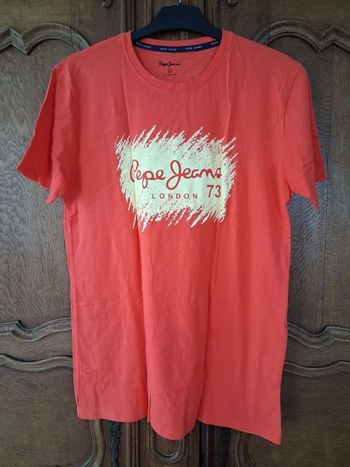 T-shirt neuf pépé jeans taille M 