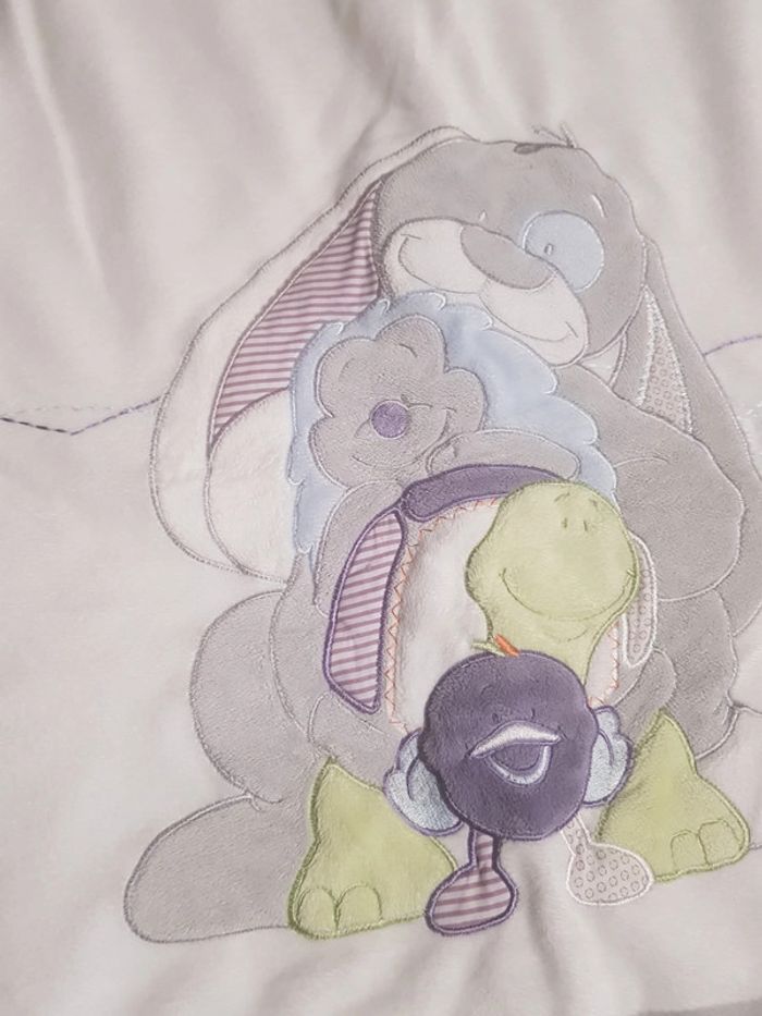 Couverture grand modèle 100x140cm noukies arthur et merlin neuve - photo numéro 2