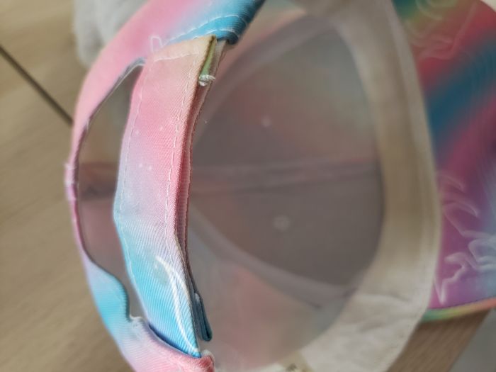 Casquette arc-en-ciel licorne - photo numéro 3