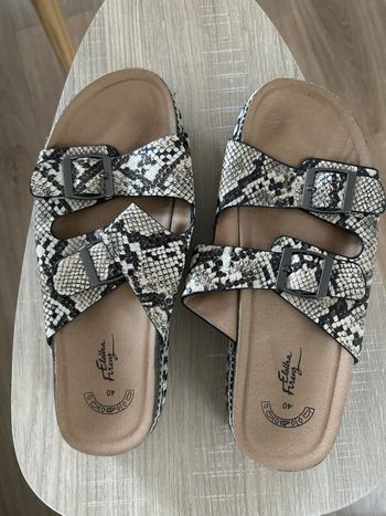 Chaussure d’été ouverte - taille 40