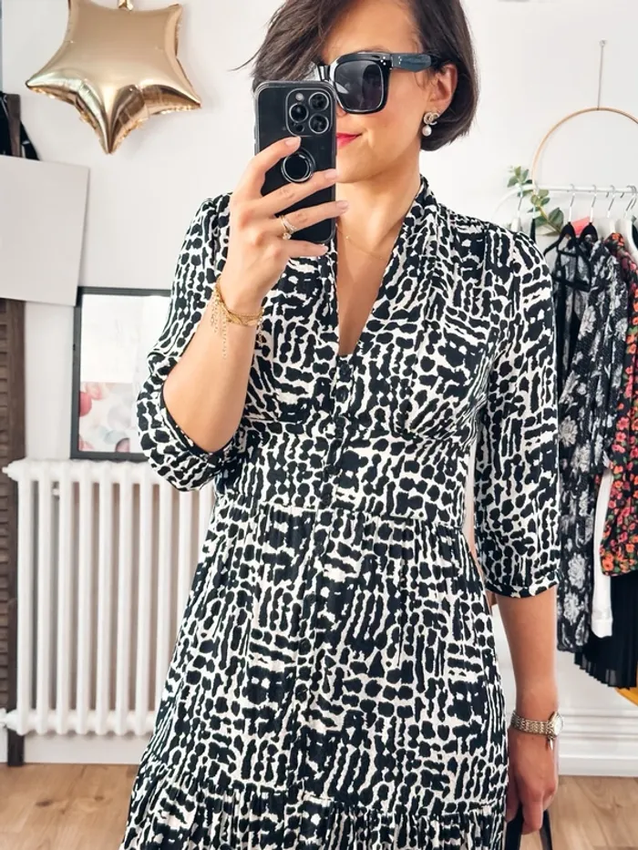 Robe Ba&sh noire et blanche taille 36 - photo numéro 3