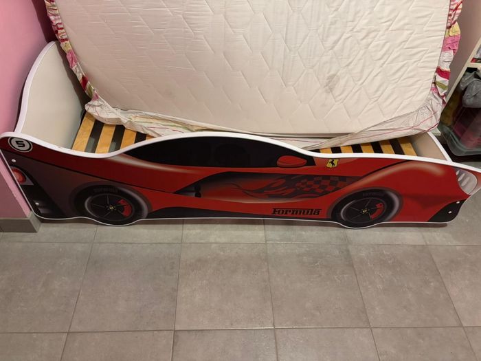 Lit Ferrari - photo numéro 2