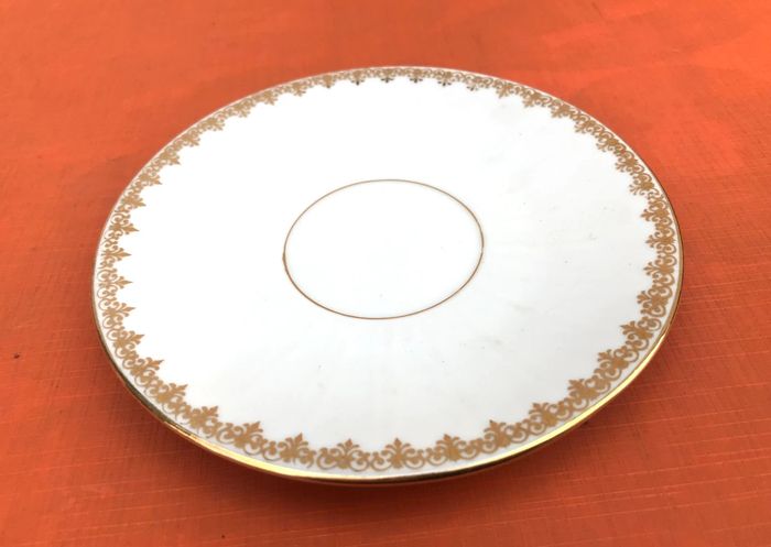 Tasse / Soucoupe à café ancienne Véritable Porcelaine de Luxe Royal ADP France - photo numéro 4