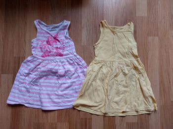 Lot de 2 robes été in Extenso 4 ans - 104cms en excellent état