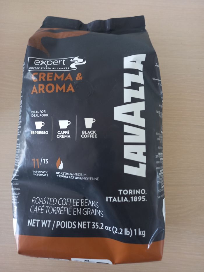 Vend paquet en grain neuve lavazza 1 kg - photo numéro 3
