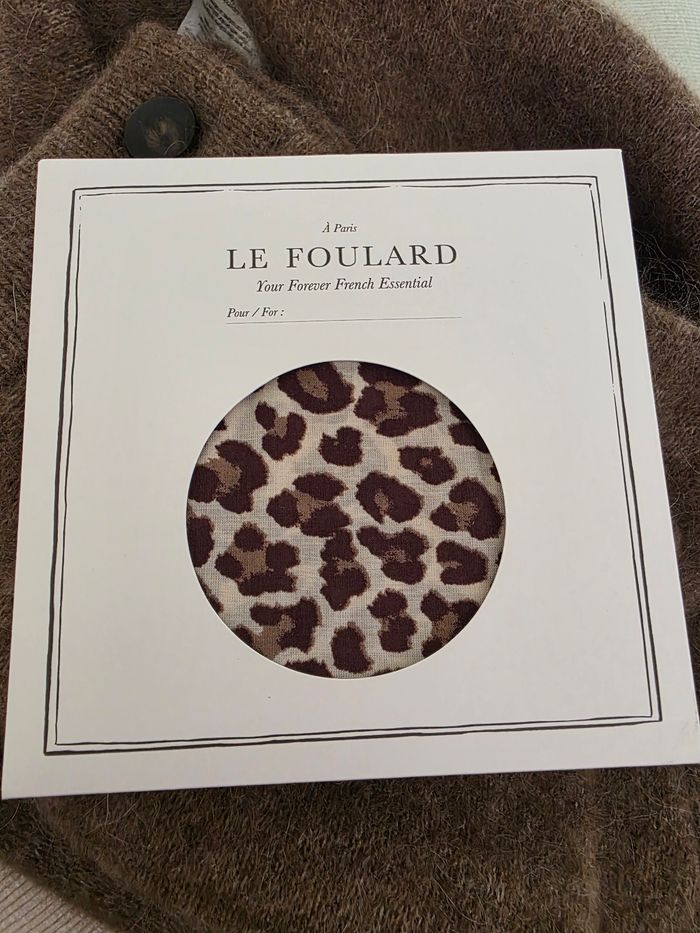 Foulard Léopard Sézane