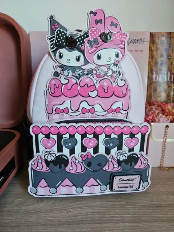 Loungefly My Melody & Kuromi <3
