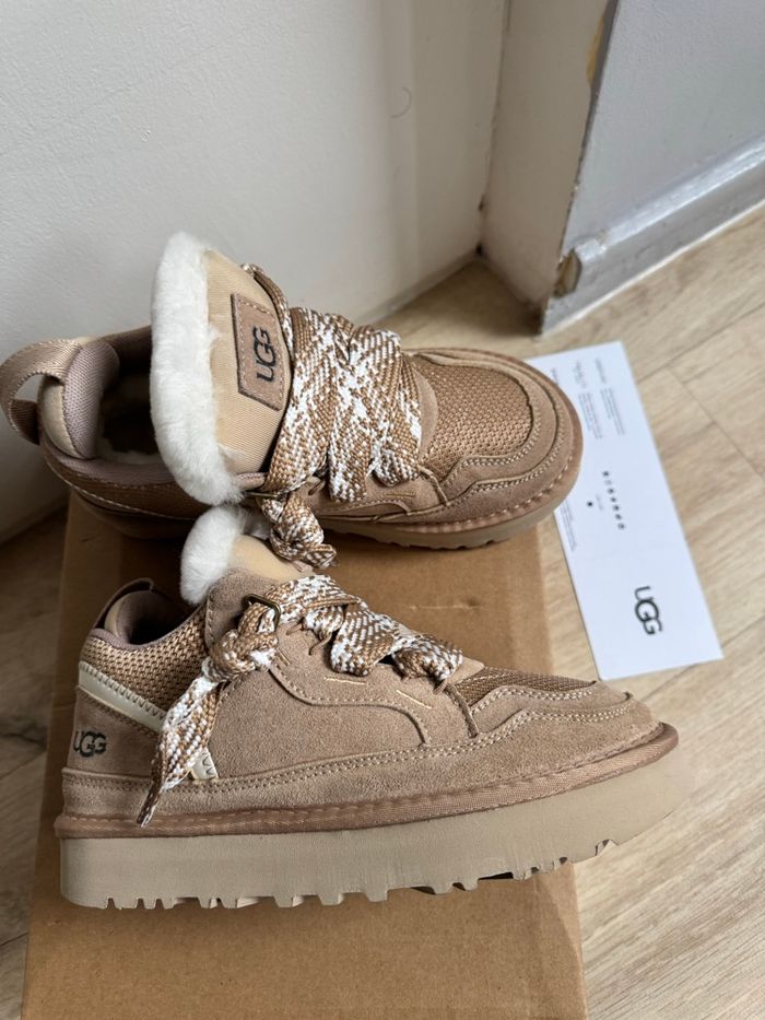 Ugg Lowmel beige - Taille 39 - photo numéro 5