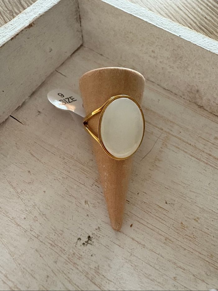 Bague dorée et blanche T9 - photo numéro 5