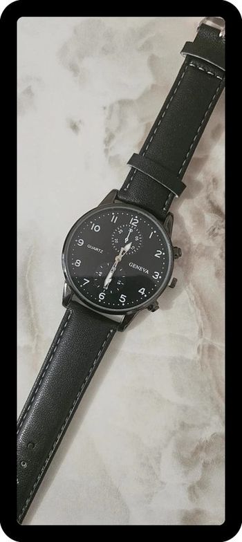Montre neuve pour homme