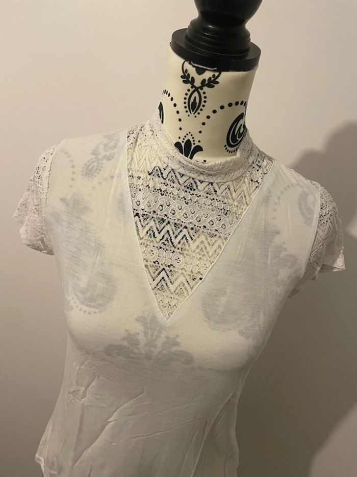 T-shirt manches courtes blanc col montant à dentelle Jennyfer taille M - photo numéro 4