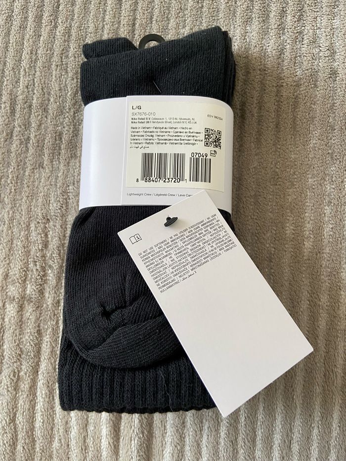Lot chaussettes NIKE - photo numéro 2
