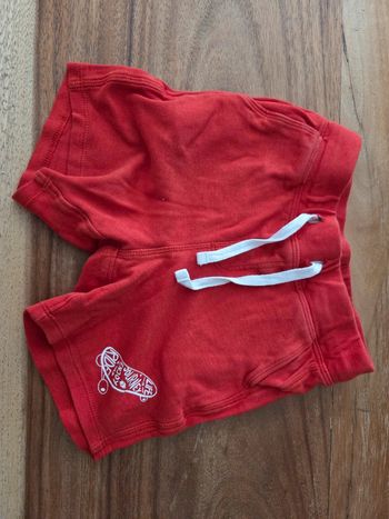 Short rouge 4 ans - 104 cm Skate