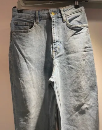 Jean clair neuf taille 36 – H&M Divided