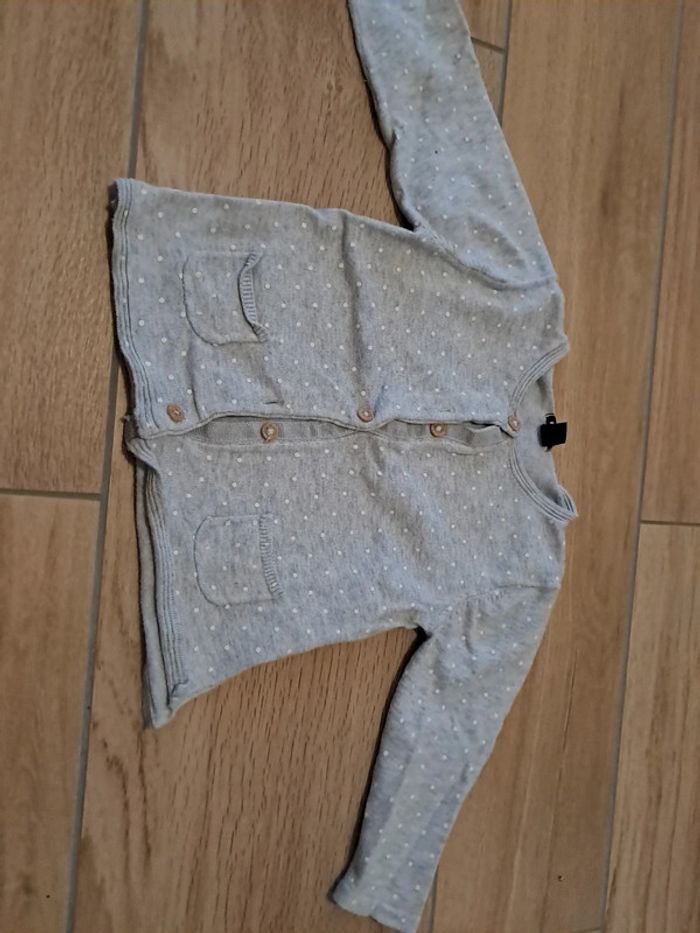 Gilet fin gris kiabi 12 mois - photo numéro 4