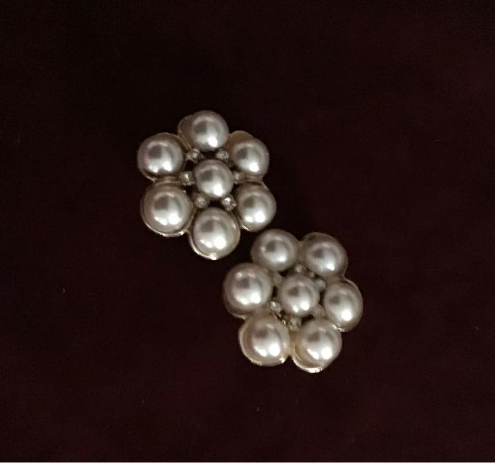 Superbes clips fleurs vintage. Années 80 - photo numéro 2