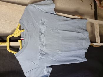 tshirt tommy hilfiger 12 ans