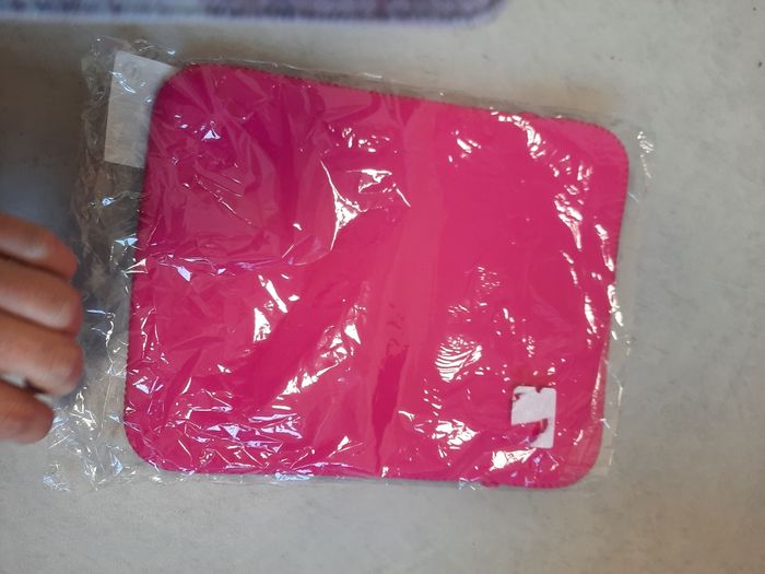 Pochette tablette rose Disney Princess très bonne qualité - photo numéro 3