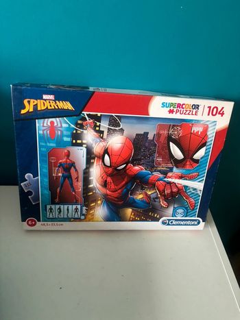 Super puzzle Spiderman 104 pièces