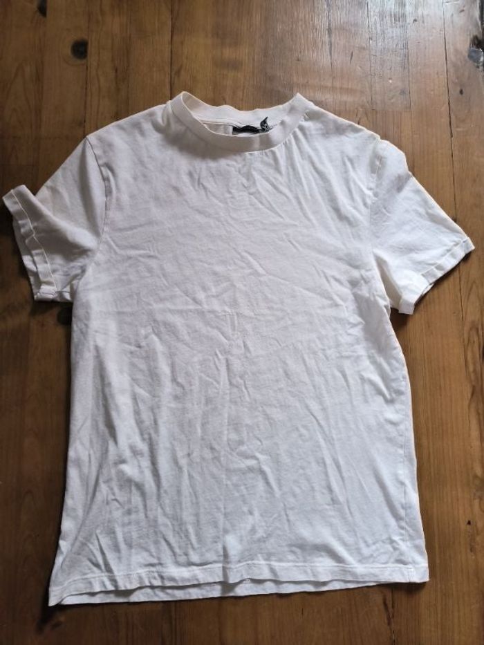 Tee shirt