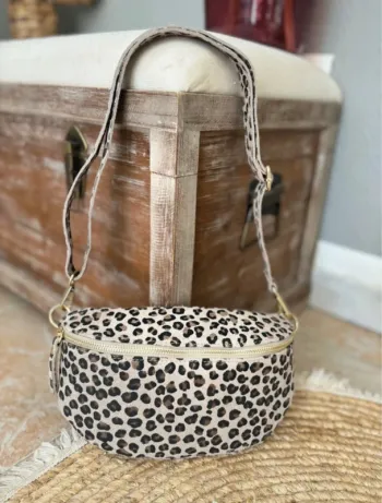 Sac banane cuir beige et léopard