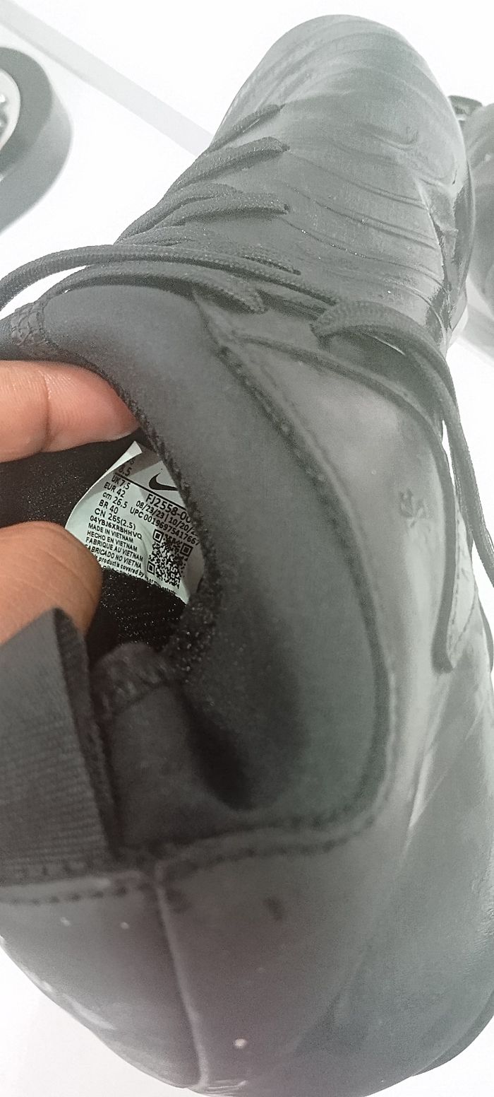 Crampons Nike 42 - photo numéro 5