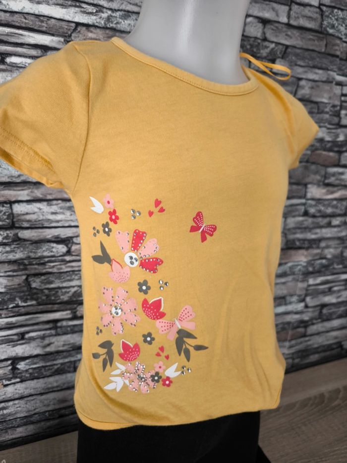 💛 Petit ensemble en 5 ans 💛 - photo numéro 2