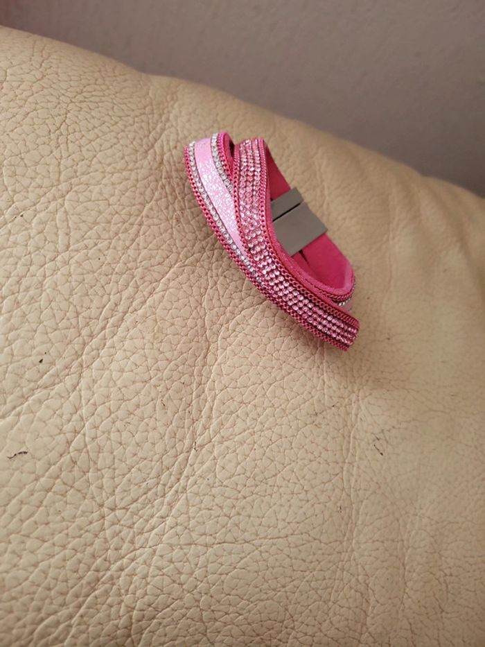 Bracelet rose et strass