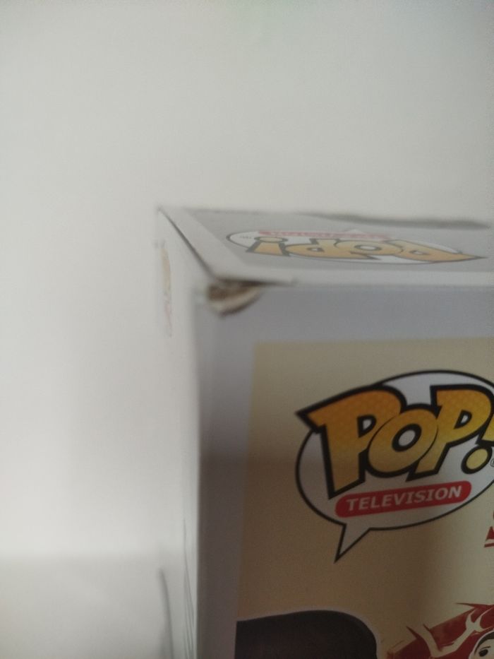 Funko pop Joyce Byers (Stranger things) - Numéro 845 - photo numéro 7